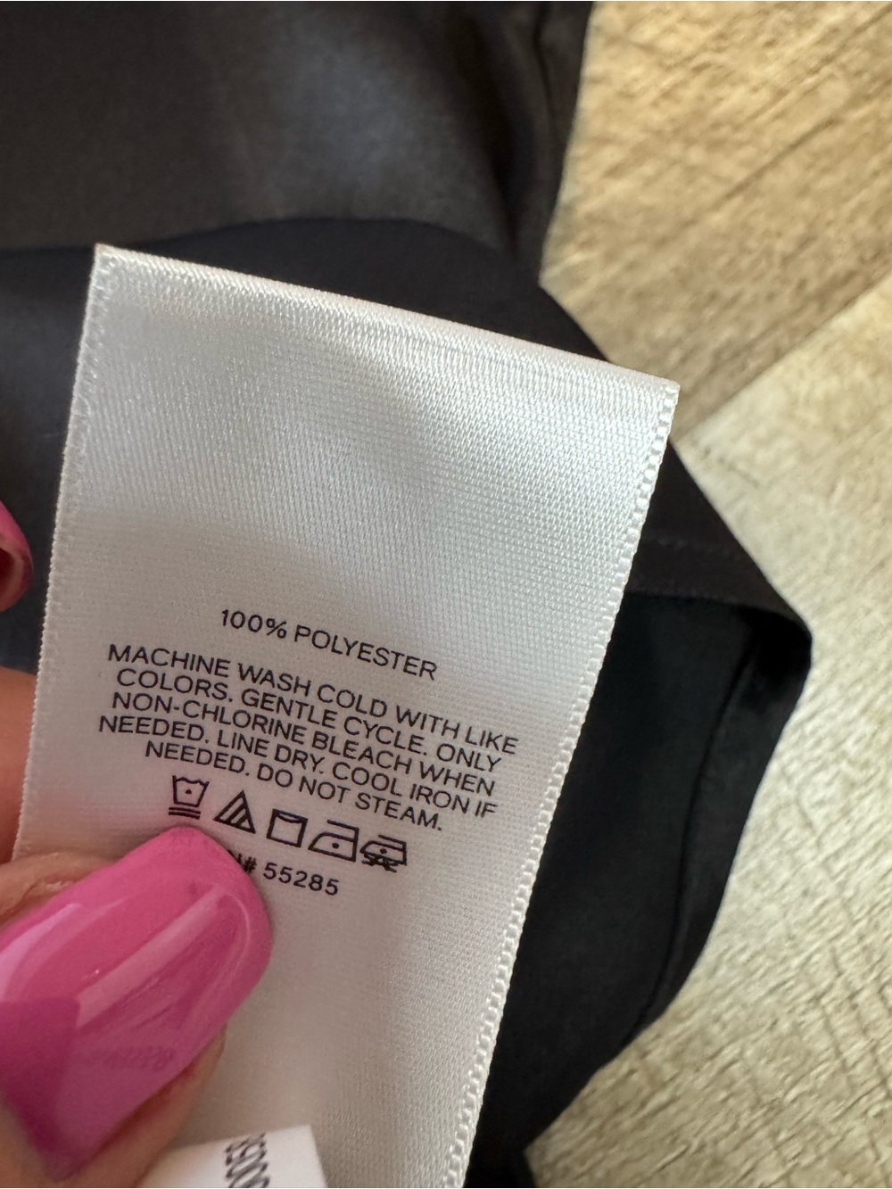 Express Black V-Neck Short Sleeve Blouse - Picture 6 of 8